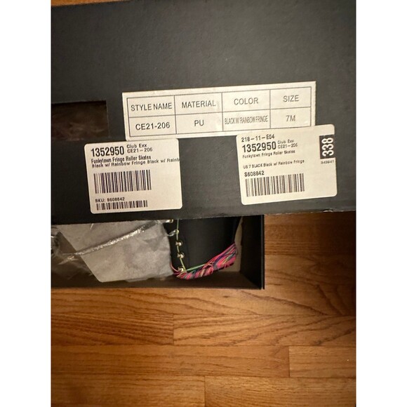 Dolls Kills Club Exx Funkytown Fringe Roller Skates size 7 NIB - Picture 3 of 3